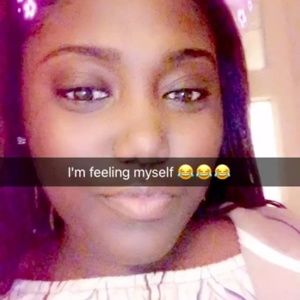 Meet your Posher, Denise